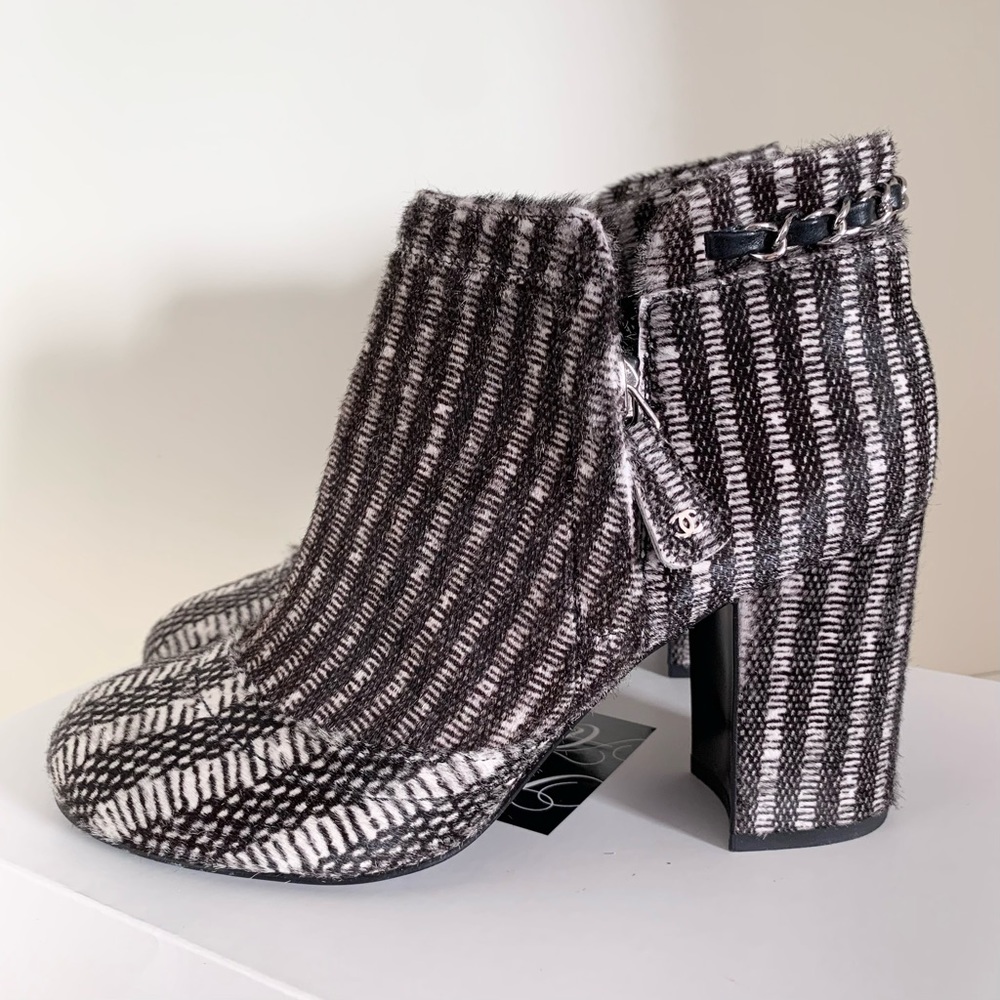 Chanel pony hair chain logo zipper booties - Picture 10 of 16